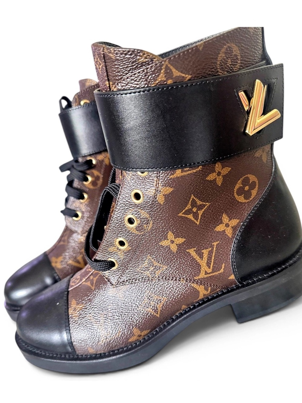 Louis Vuitton Black Lace-Up Women's Wonderland Boot
